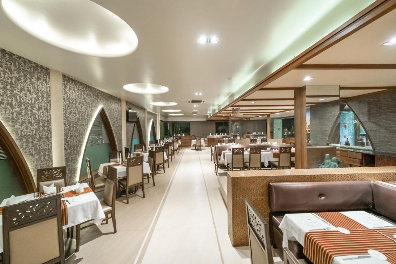 尼南斯大酒店 卡兰古特 外观 照片